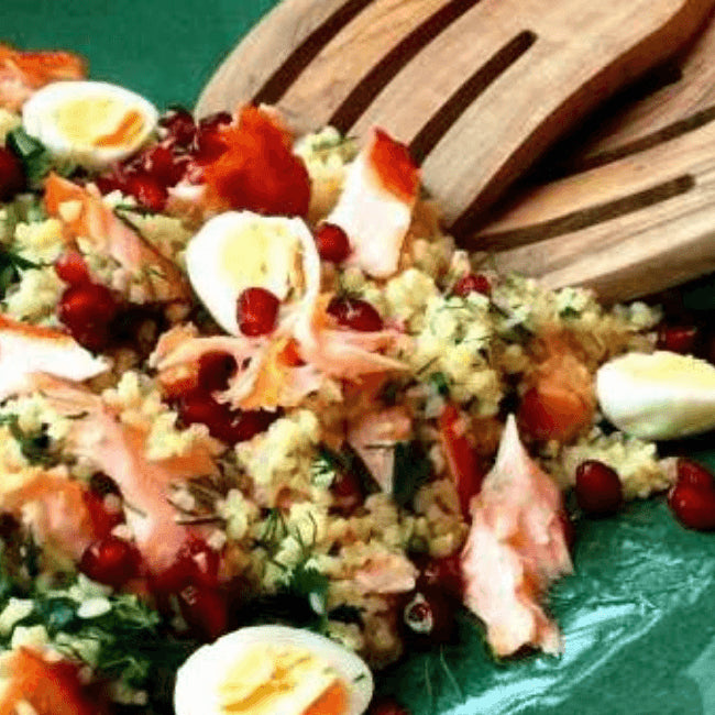 Bulgursalade met zalm en verse kruiden - FOODIES IN HEELS