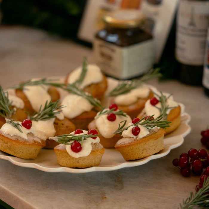 Tiramisu Cupcakes - FOODIES IN HEELS