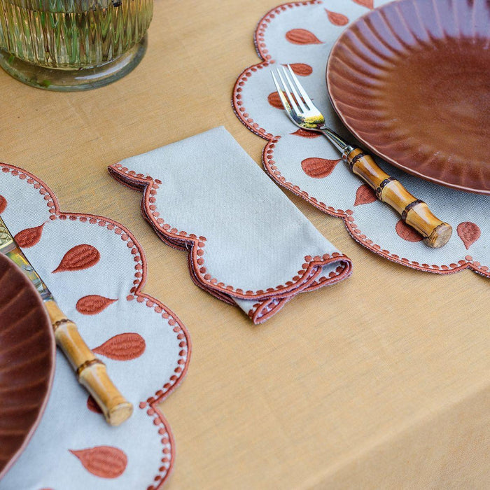 Servet Gotas geborduurd terracotta 45x45cm - Servetten - Mariaida Home