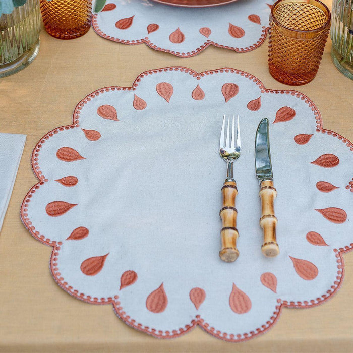 Placemat Gotas geborduurd terracotta 40cm - Placemats - Mariaida Home