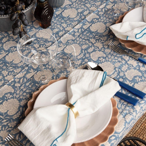 Kundan katoen tafellaken 150x270cm blauw Fabindia - FOODIES IN HEELS