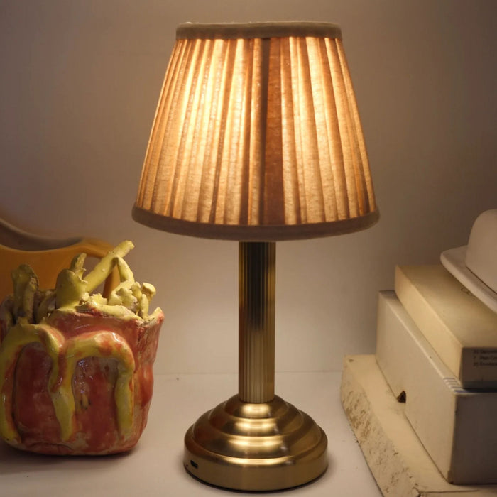 Numi tafellamp (zonder lampenkapje) - Tafellampen - Club Carlotta