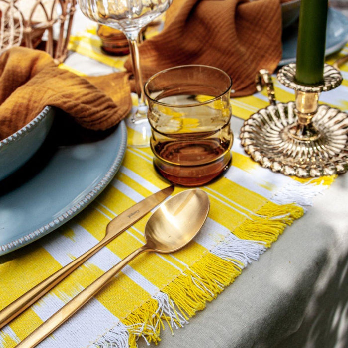 Placemat rafelrand Amarillo Limon motief 104 50x35cm Teixits Vicens - FOODIES IN HEELS
