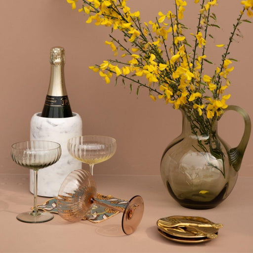 Karaffe Swirl 2L olivgrün - Karaffen aus Glas - Anna von Lipa