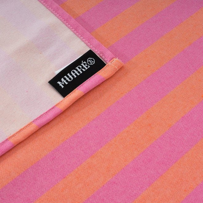 Tafelkleed Maglia Raya fychsia met roze oranje 160x160cm - Tafelkleden - Muaré