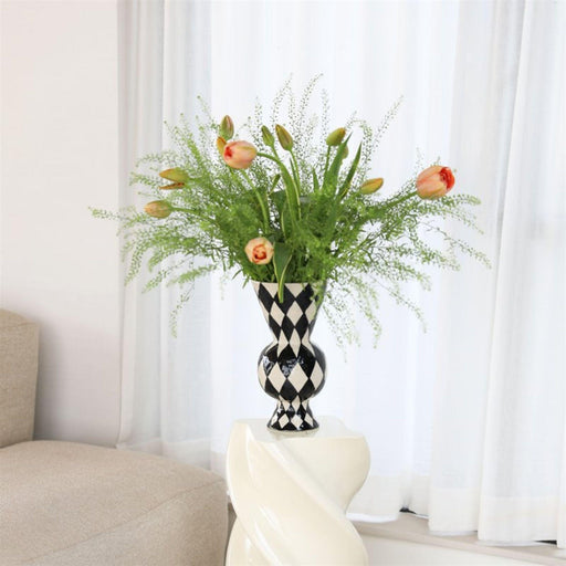 Vase rhombisch schwarz 29,5cm - Vasen - &Klevering