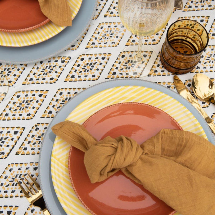 Dinner plate with criss-cross pattern lemon yellow 27cm Casa Cubista - FOODIES IN HEELS