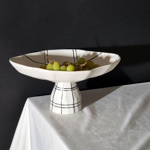 Vintage Noir ceramic fruit bowl 34x25cm Pó de Barro - FOODIES IN HEELS